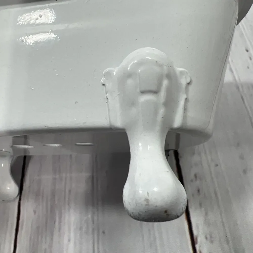 White Bathtub Enamelware Soap or Scrubby‎ Sponge Holder 5.5 Inches Farmhouse